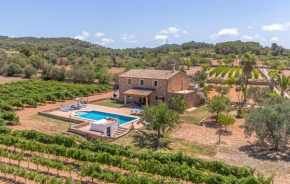 Cozy Home In Felanitx With Outdoor Swimming Pool
